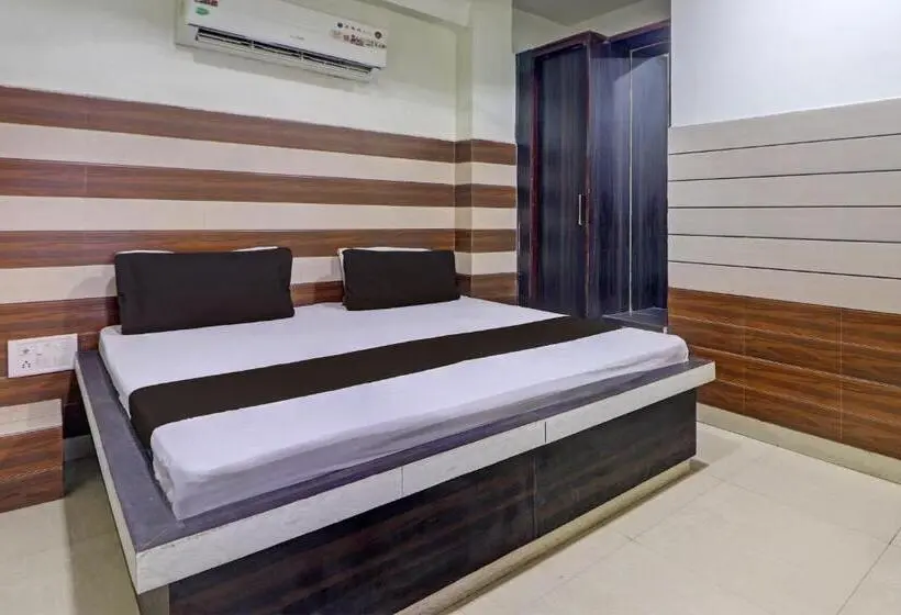 اتاق کلاسیک سه تخته, Collection O The Legend Hotel, Hisar