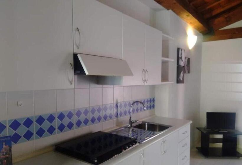 スタンダードスタジオ, Locanda La Cavallina