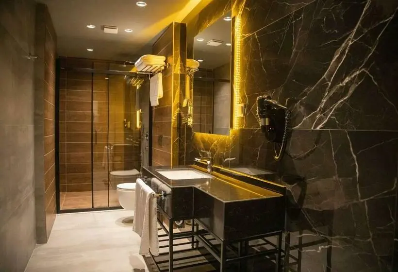 Juniorsviitti King-vuode, Ramada By Wyndham Erzurum