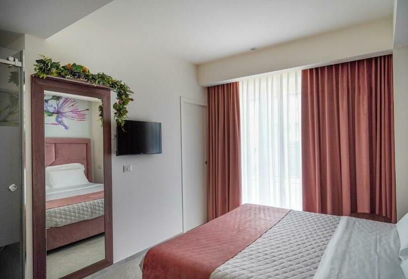 标准间带阳台, Profumi Di Primavera Luxury Rooms & Suite