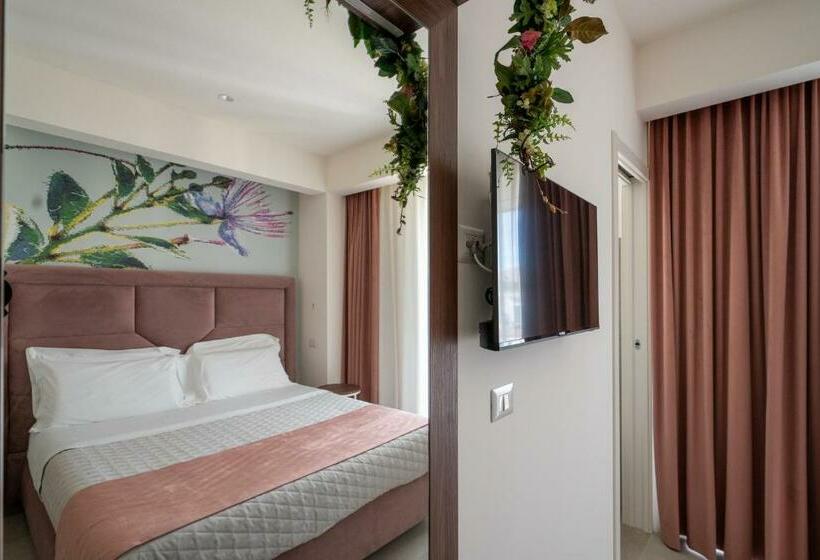 标准间带阳台, Profumi Di Primavera Luxury Rooms & Suite