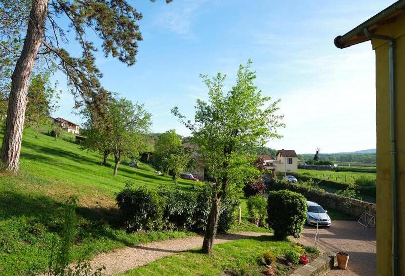 غرفة قياسية مطلّة علي الحديقة, La Porte Des Prés