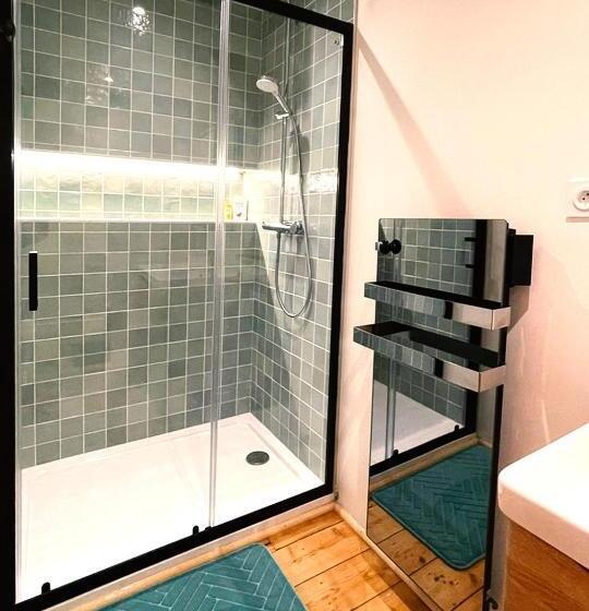 غرفة قياسية مطلّة علي الحديقة, La Porte Des Prés