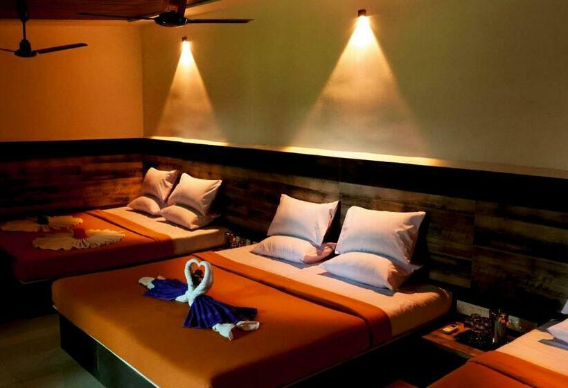 اتاق لوکس چهار تخته, Elitehotels And Resorts Pvt Ltd