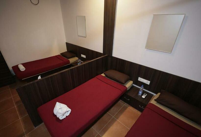 اتاق لوکس چهار تخته, Elitehotels And Resorts Pvt Ltd