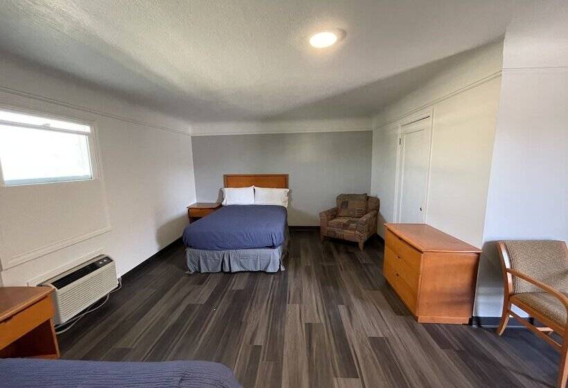 غرفة قياسية, Holiday Motel