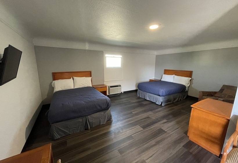 غرفة قياسية, Holiday Motel