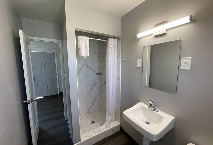 غرفة قياسية فردية, Holiday Motel