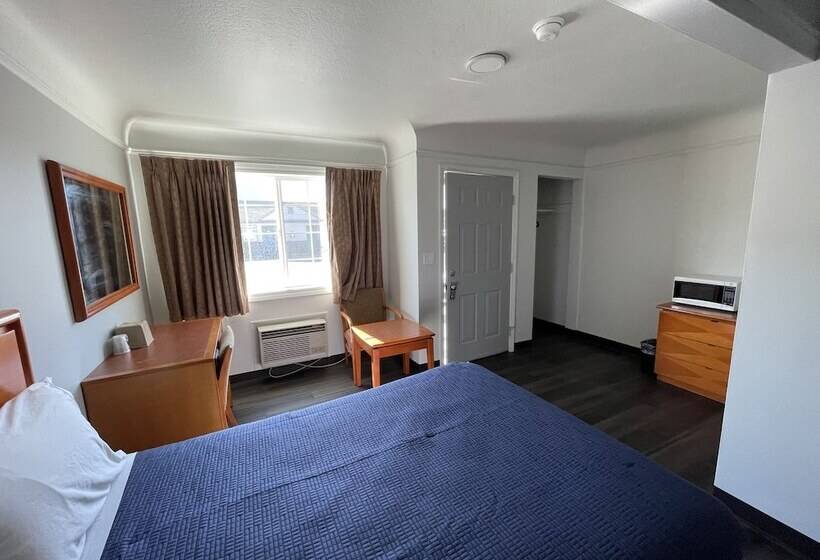 غرفة قياسية فردية, Holiday Motel