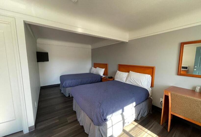 غرفة قياسية, Holiday Motel