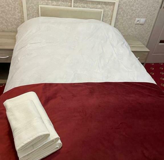 غرفة قياسية, Erebuni Plaza