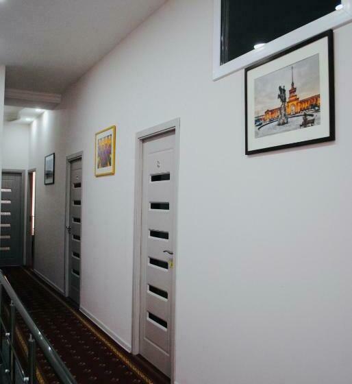 غرفة قياسية, Erebuni Plaza