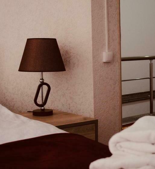 غرفة قياسية, Erebuni Plaza