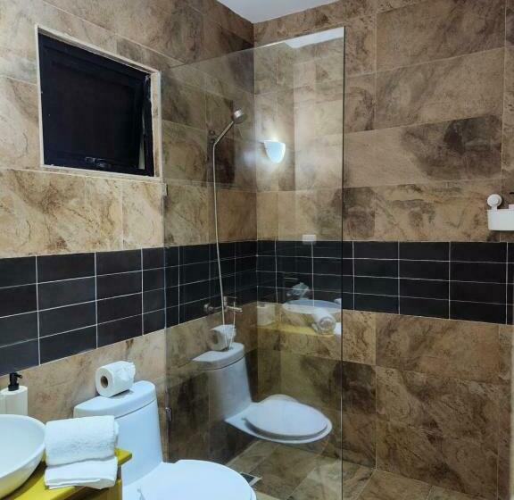 اتاق لوکس, La Casona Mc