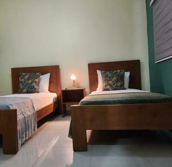 اتاق لوکس, La Casona Mc