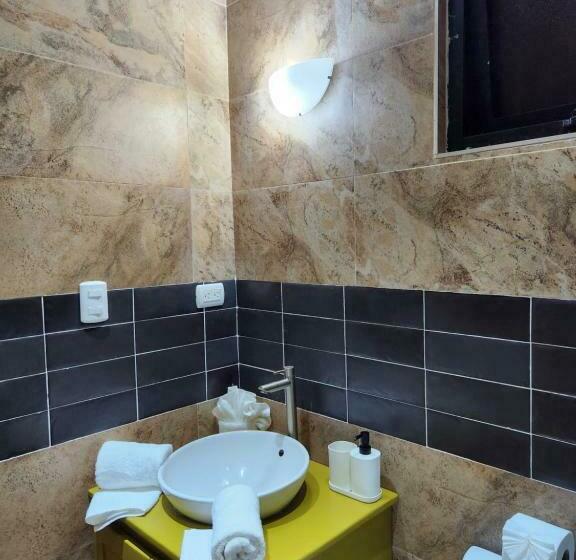 اتاق لوکس, La Casona Mc
