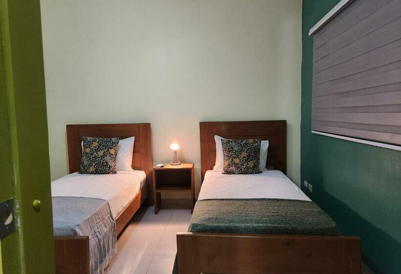 اتاق لوکس, La Casona Mc