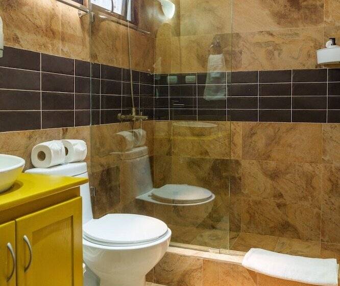 اتاق لوکس, La Casona Mc