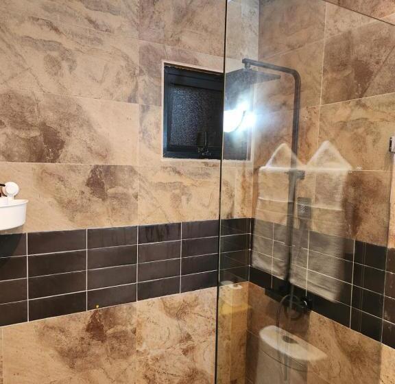 اتاق لوکس, La Casona Mc