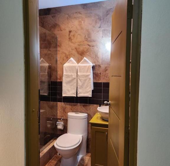 اتاق لوکس, La Casona Mc