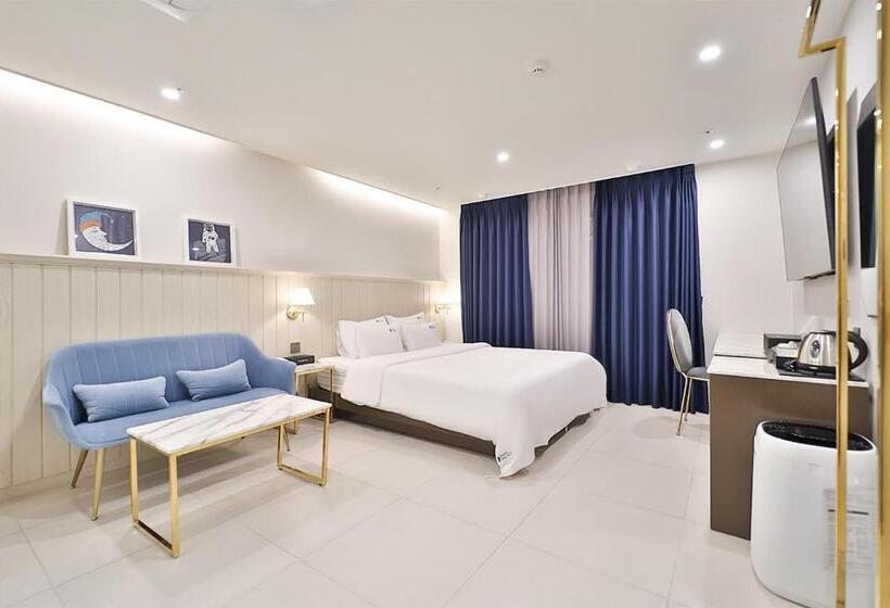 标准间带漩涡浴缸, Palace Gyeongju