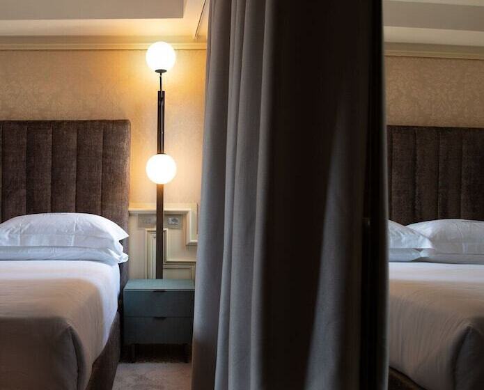 اتاق سوپریور, Eight Venezia