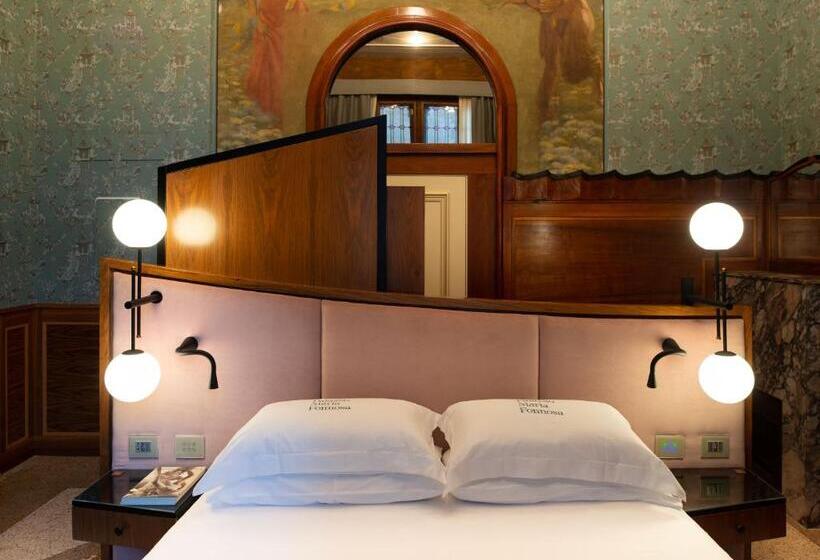 اتاق لوکس, Eight Venezia