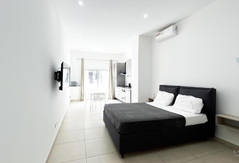 استودیو استاندارد با تراس, Ka Djula