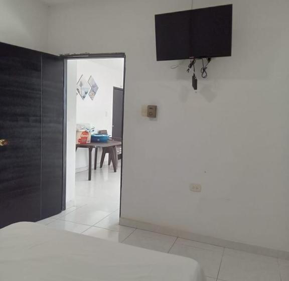 标准三人间, Mi Ranchito