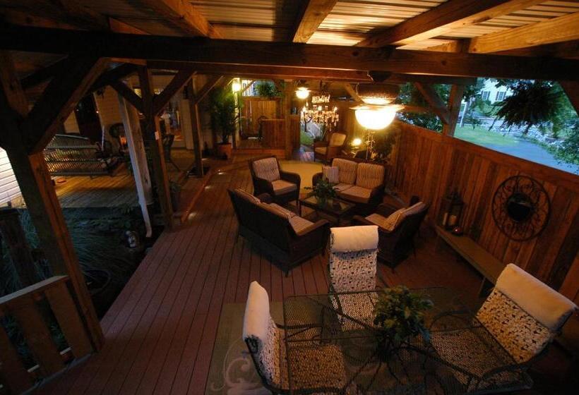 غرفة قياسية سرير كينج, 1825 Inn Bed And Breakfast