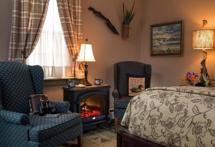 キングサイズベッドのスタンダードルーム, 1825 Inn Bed And Breakfast