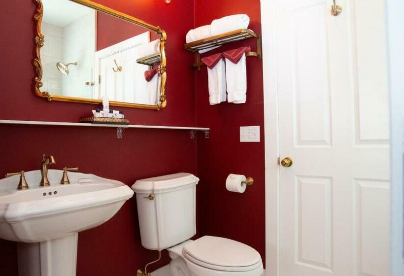 Номер Deluxe, Almondy Inn Bed & Breakfast