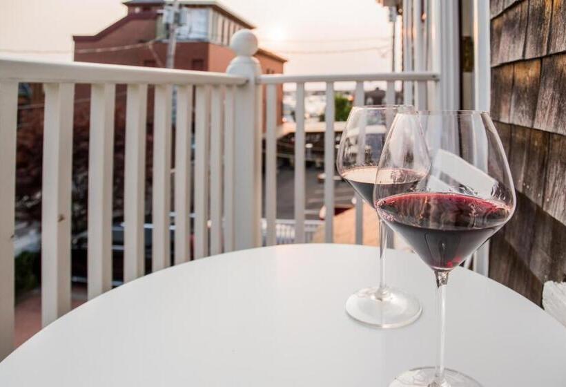 Номер Deluxe, Almondy Inn Bed & Breakfast