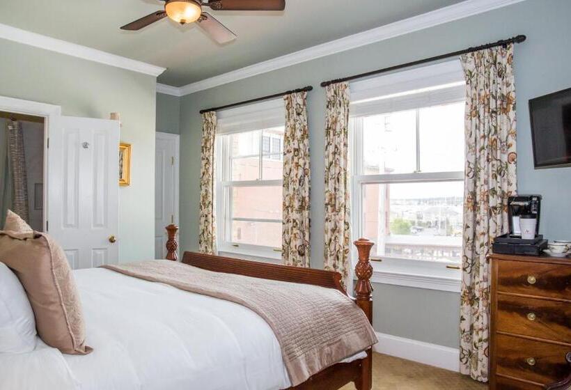 Стандартный Номер Кровать Кинг, Almondy Inn Bed & Breakfast