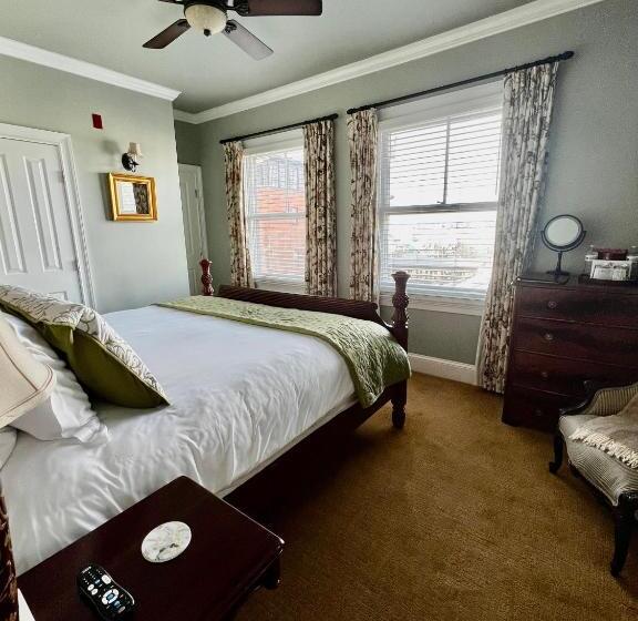 Стандартный Номер Кровать Кинг, Almondy Inn Bed & Breakfast