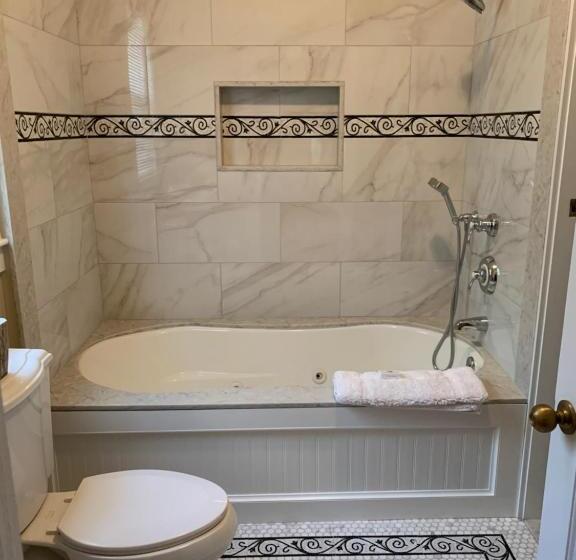 Номер Deluxe, Almondy Inn Bed & Breakfast