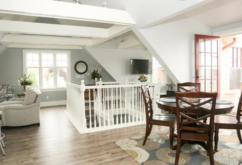 Люкс 2 Спальни, Almondy Inn Bed & Breakfast