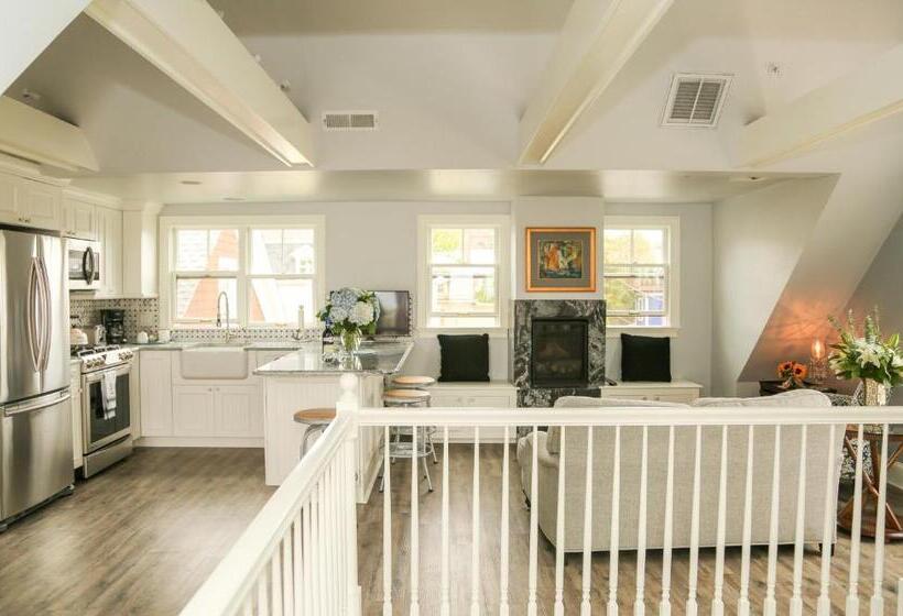 침실 2개 스위트, Almondy Inn Bed & Breakfast