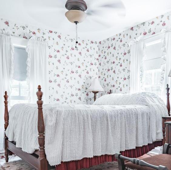 غرفة قياسية, Black Mountain Inn