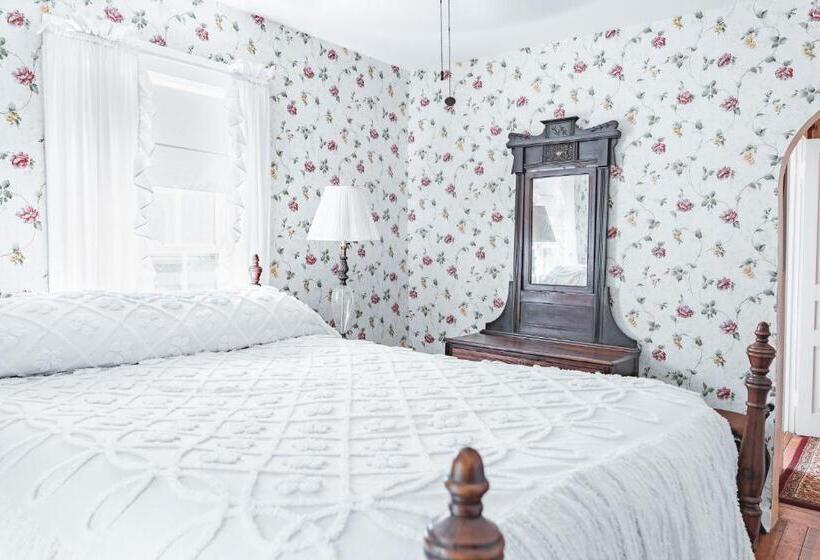 غرفة قياسية, Black Mountain Inn