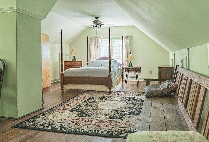 غرفة قياسية, Black Mountain Inn