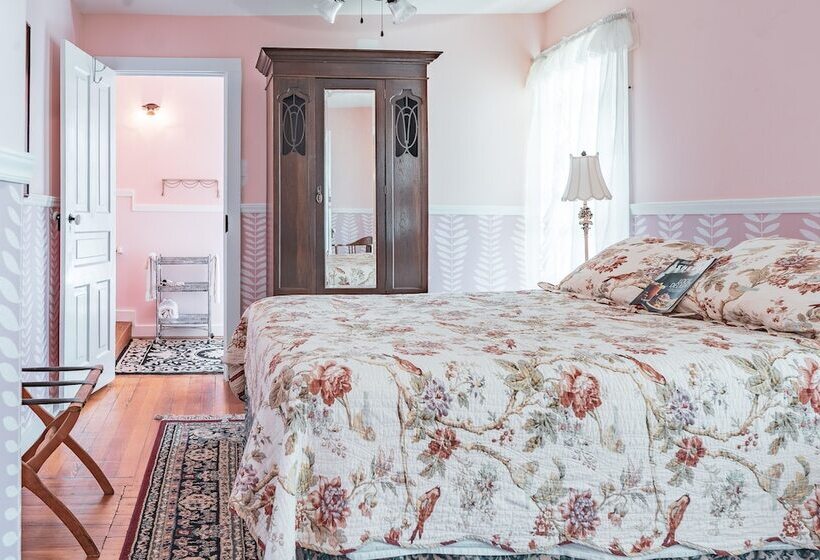 غرفة قياسية, Black Mountain Inn