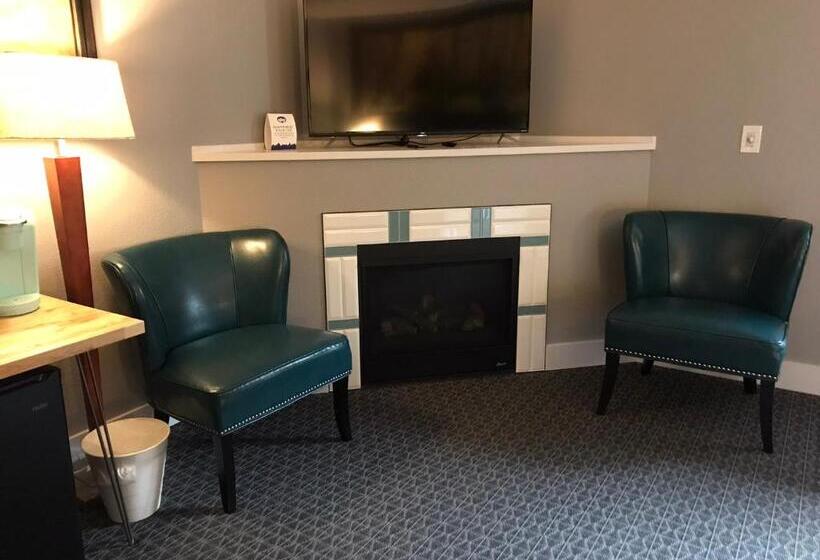 キングサイズベッドのデラックスルーム, Blue Elk Inn