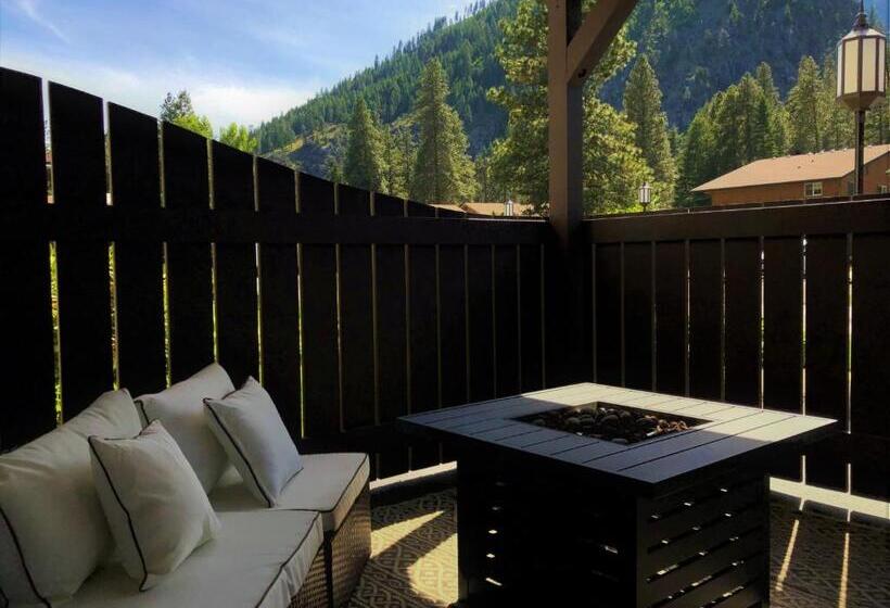 キングサイズベッドのスーペリアルーム, Blue Elk Inn