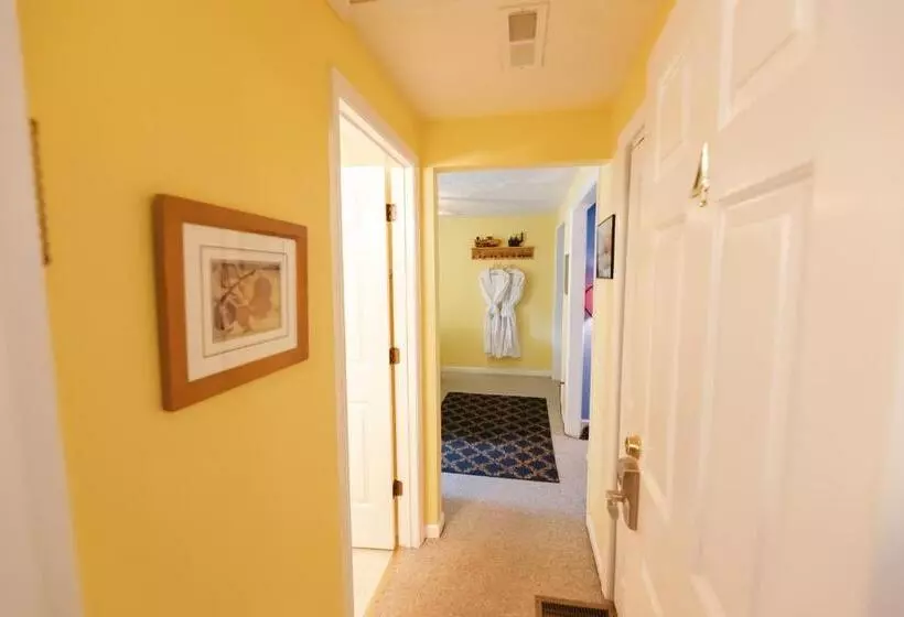 キングサイズベッドのスタンダードルーム, Blacksburg Bed & Breakfast