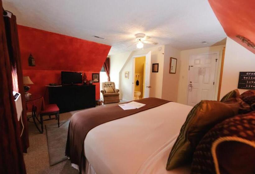 חדר סטנדרט עם מיטת קינג, Blacksburg Bed & Breakfast