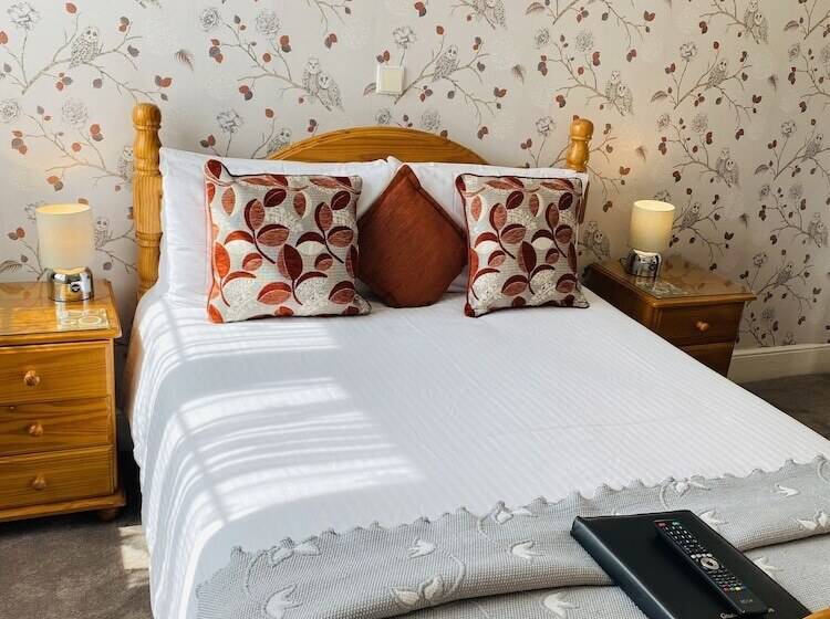 חדר סופריור, Coastal Waters