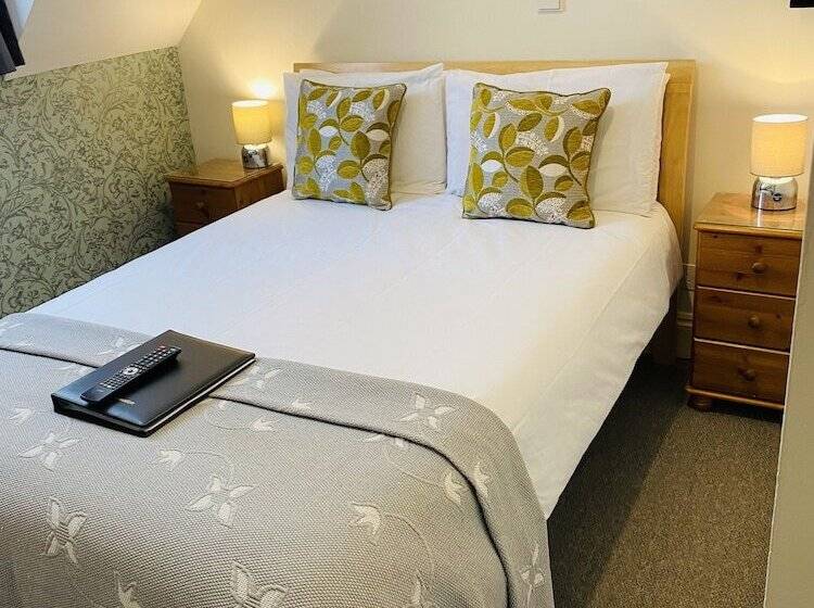 חדר אקונומי, Coastal Waters