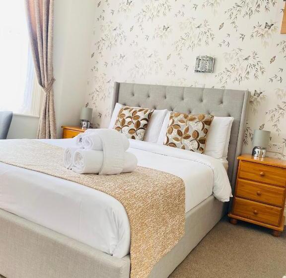 חדר סטנדרט, Coastal Waters