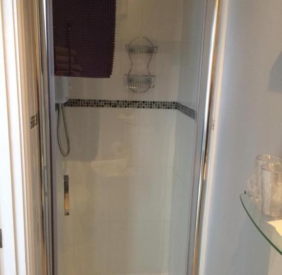 חדר סטנדרט, Coastal Waters